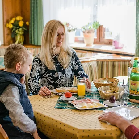 Fruehstueckspension Scharinger Hof Gilgenberg am Weilhart