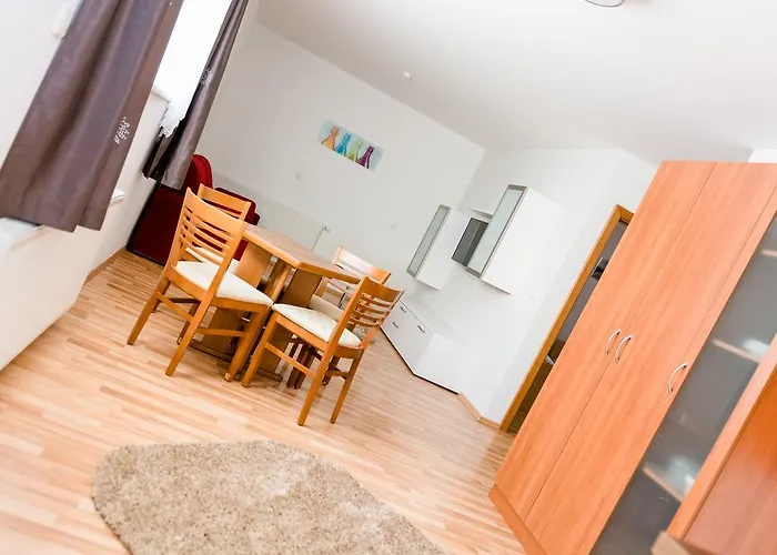 Pensionat Fruehstueckspension Scharinger Hof